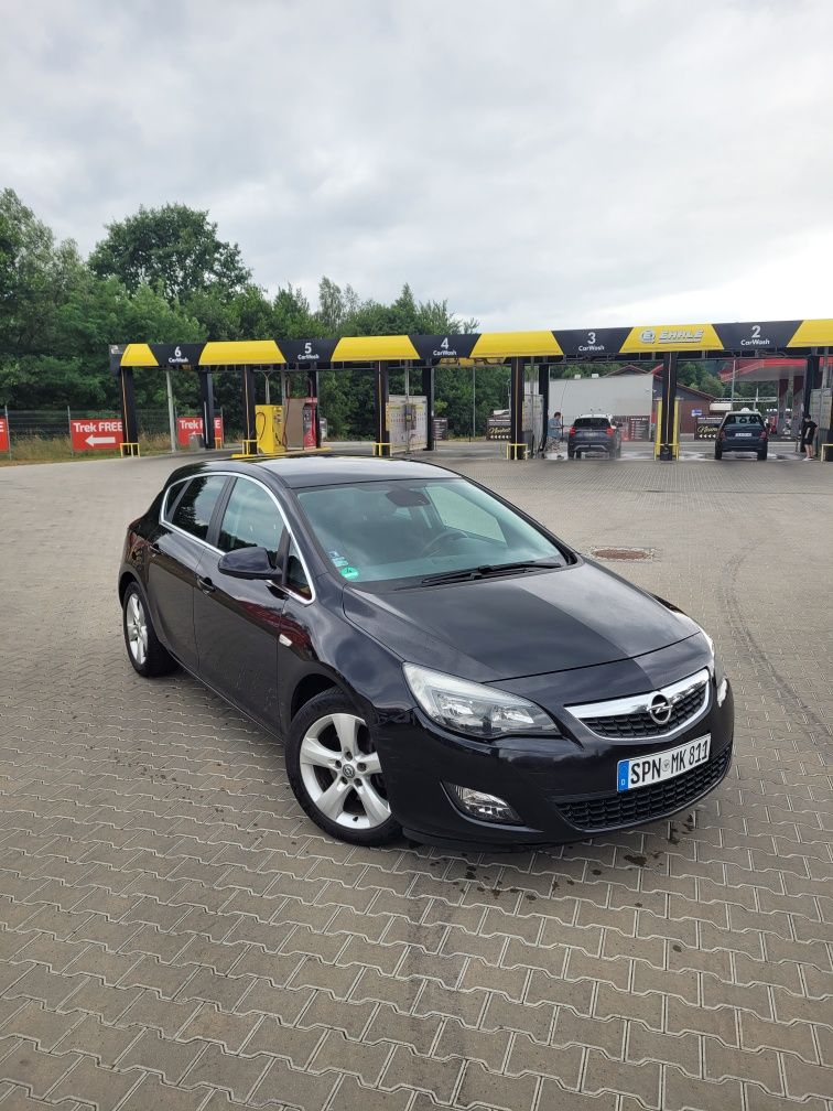 Opel astra J cosmo okazja