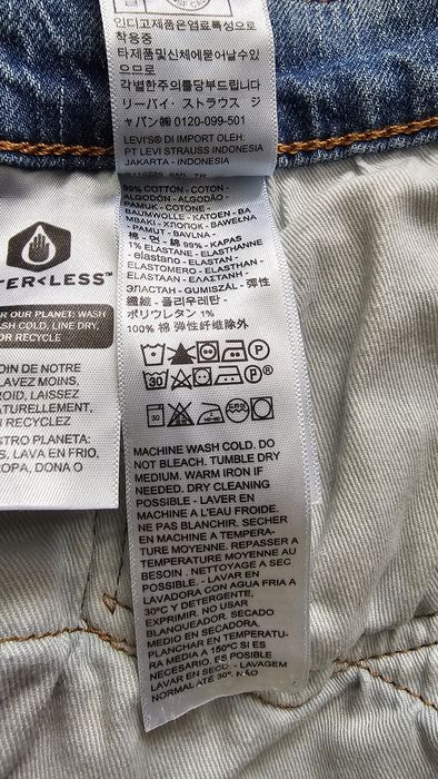 Джинси Levis 502