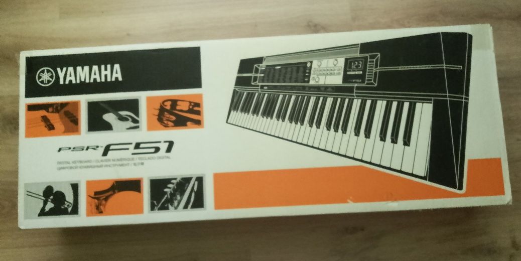 Продам синтезатор Yamaha psr 51
