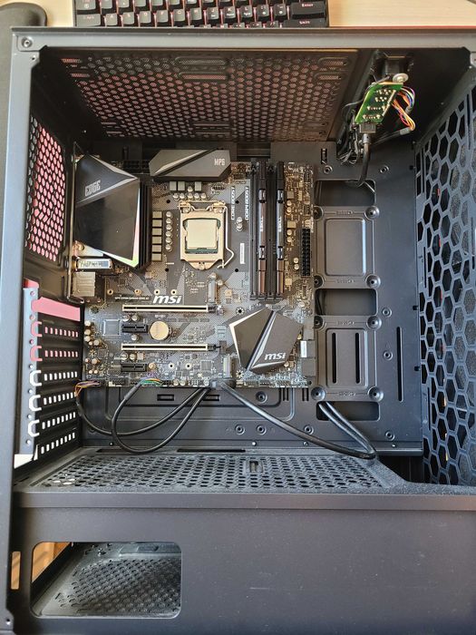 Zestaw Procesor+płyta główna+RAM+obudowa, i5 9600k, Z390M, 16GB