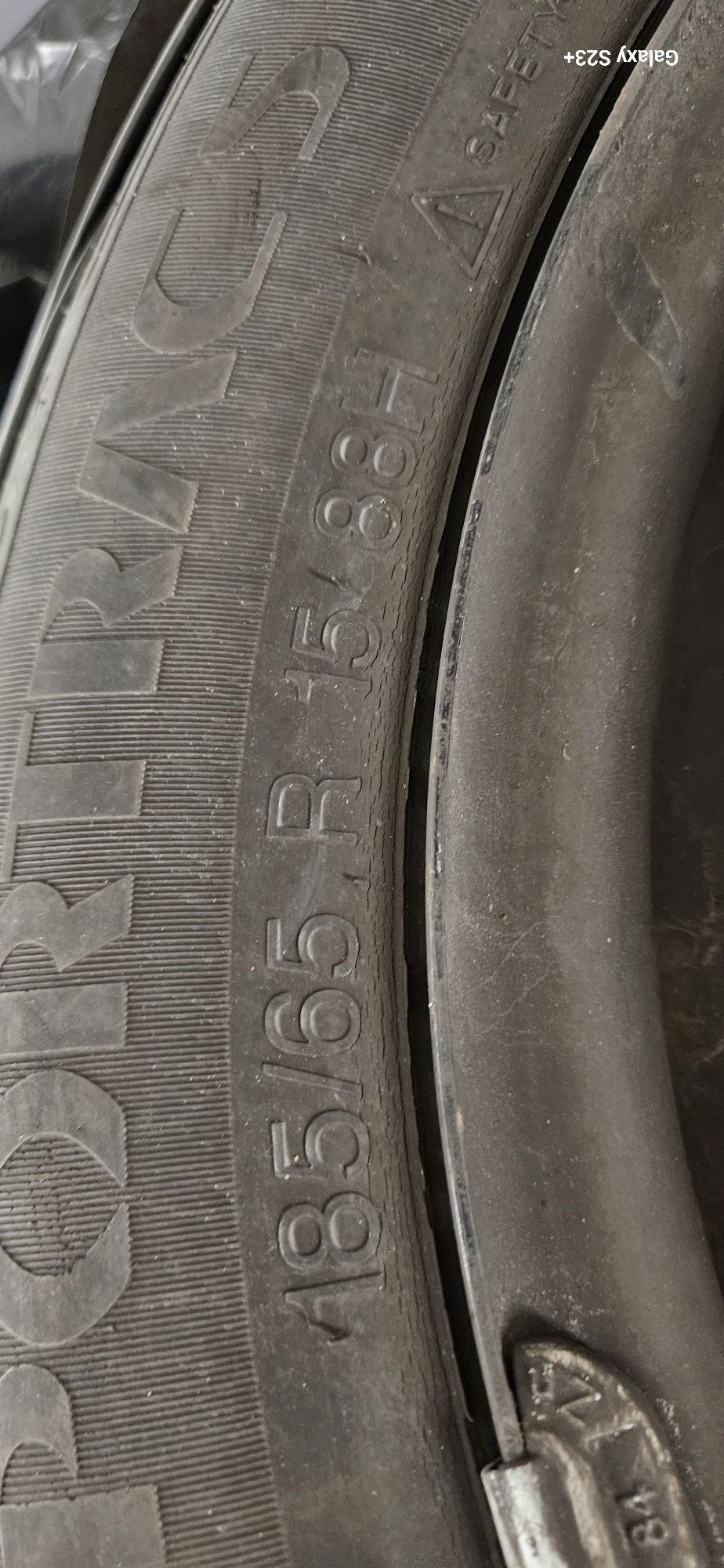 Opony z felgami 185/65/R15