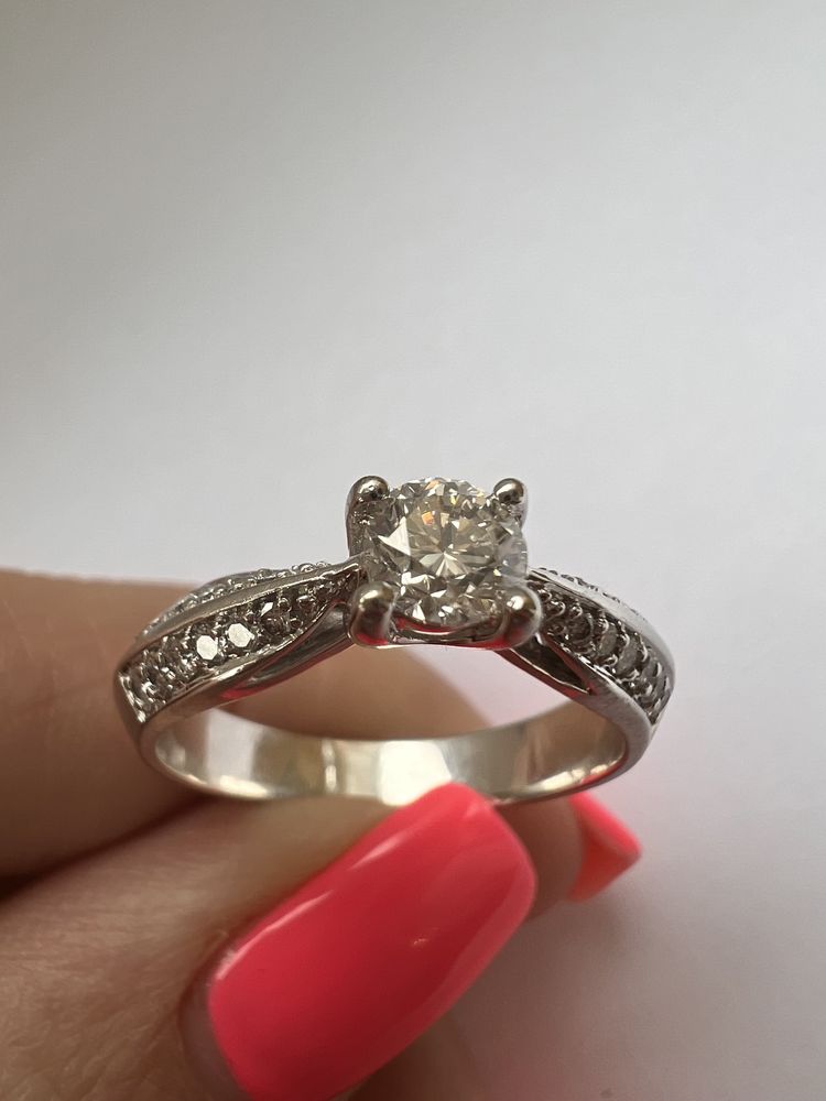 Люксовое золотое кольцо вес 4,55 с бриллиантами 0,51ct белоезолото585