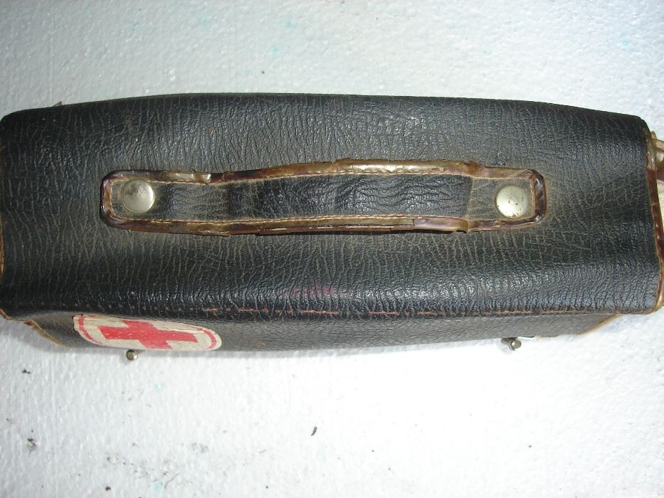 Wiekowa apteczka lekarska, Puck