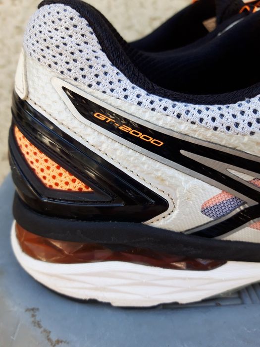Asics кроссовки оригинальные  раз 43-44