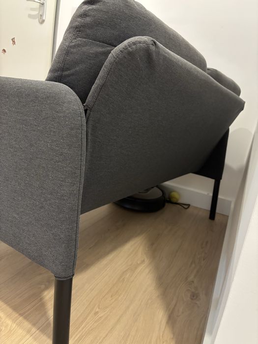 Sofa cinza Ikea GLOSTAD