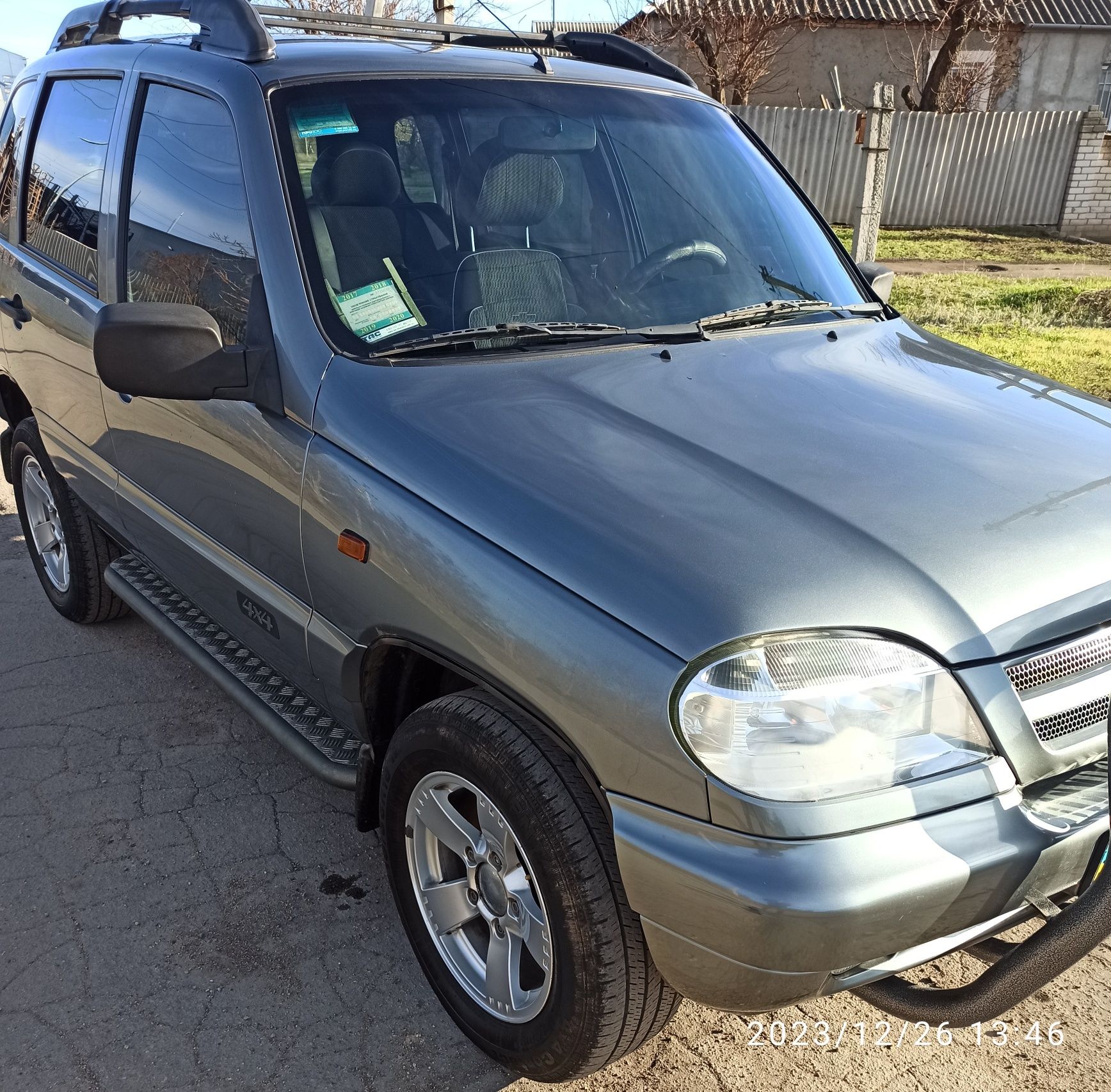 Chevrolet Niva авто