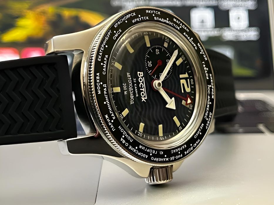 Мужские Наручные часы Восток Амфибия 13003В абсолютно новые