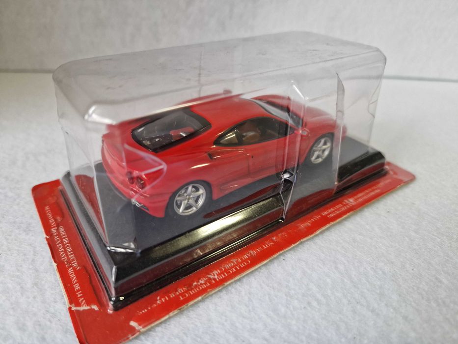 Miniatura 1:43 Ferrari Modena  carro de coleção Ferrari