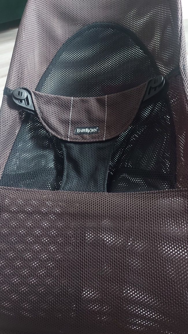 Bujaczek leżaczek Babybjorn mesh+ dodatkowy materiał