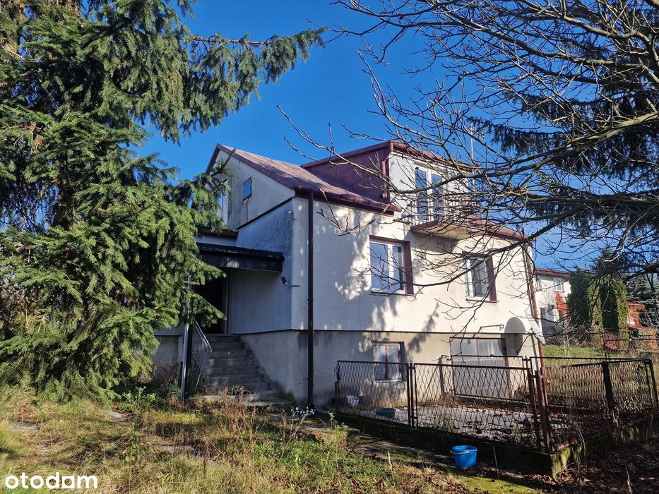 Dom z potencjałem w Chmielniku przy ul. Plac Targowy