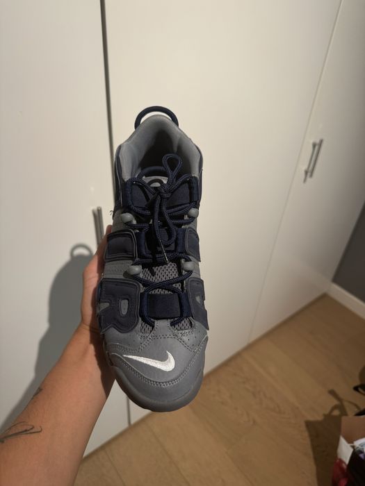 Nike air more uptempo