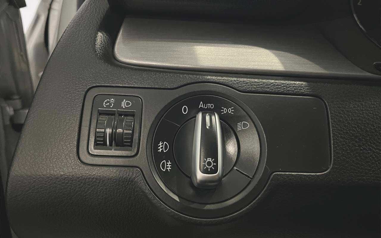 Volkswagen Passat 2011