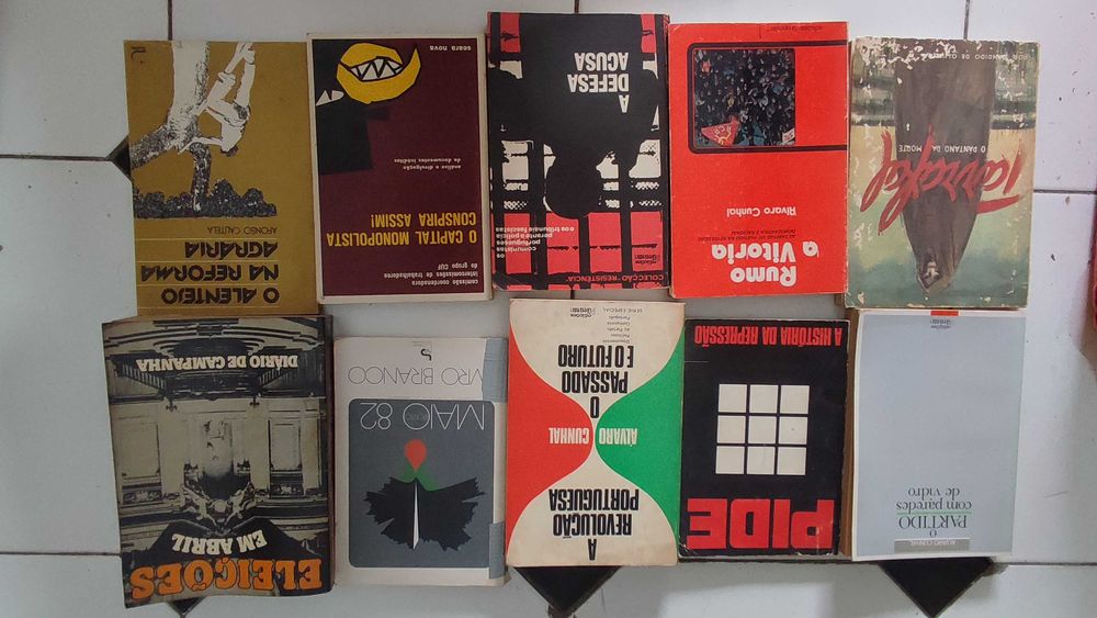 Lote 35 livros de História e Politica Portuguesa
