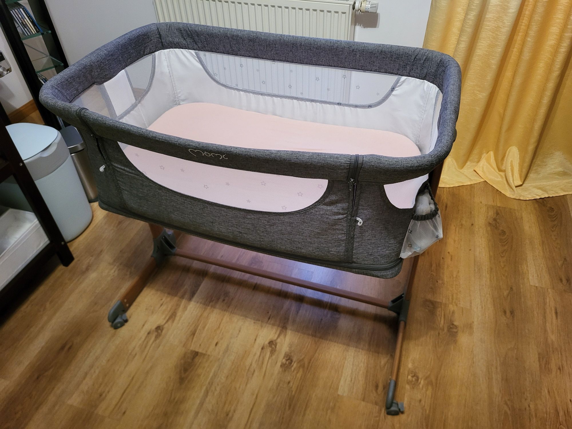 Łóżeczko Momi Smart Bed 4w1 dostawka kojec dla dzieci