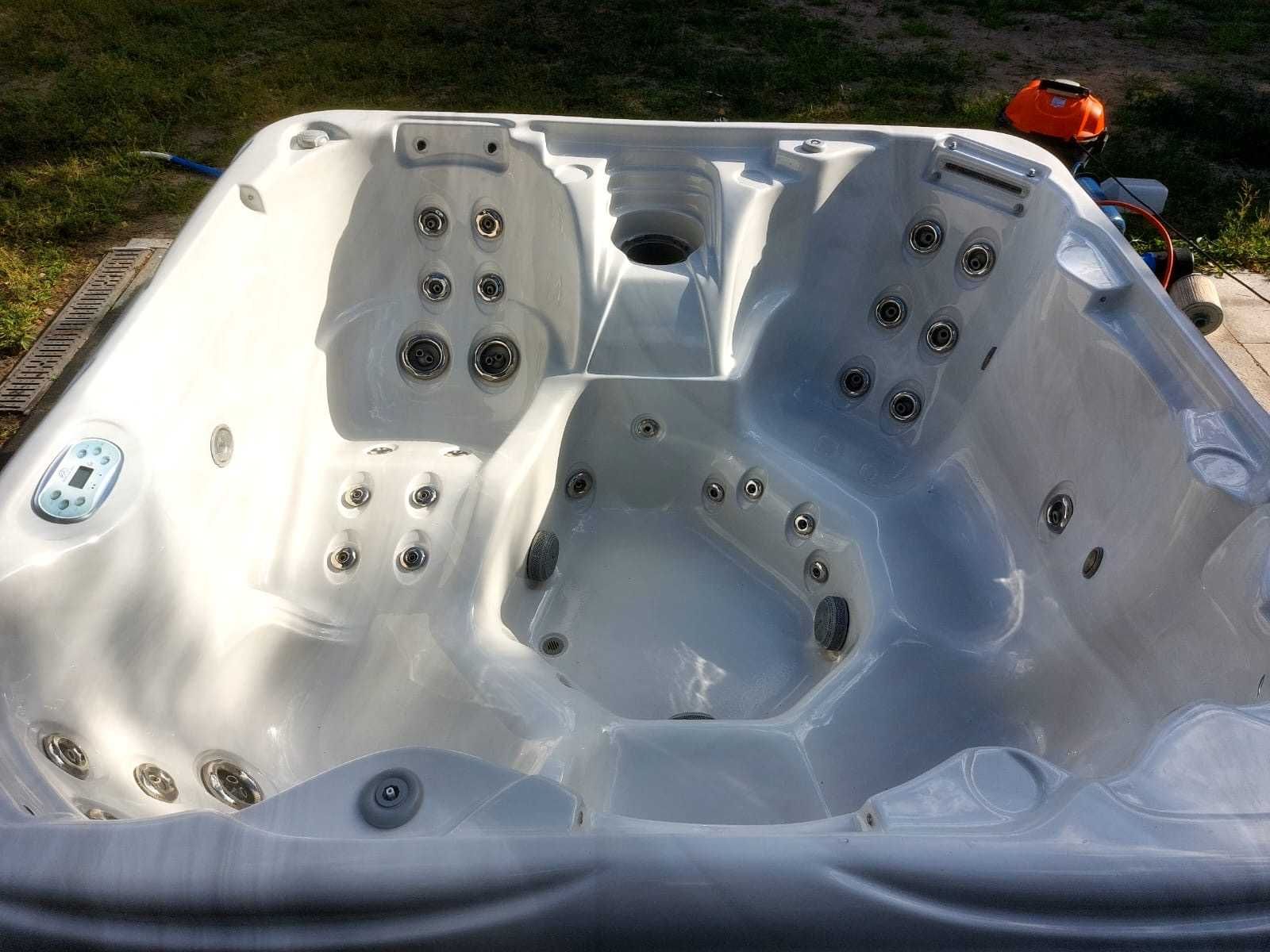 Jacuzzi Artesian Spas 850L Deluxe USA | 6 os. | LED | Po serwisie