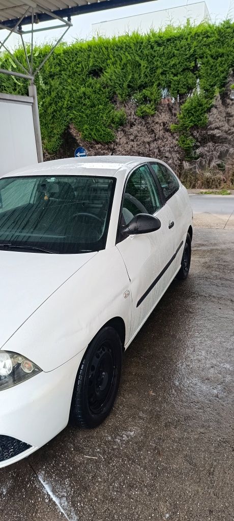 SEAT Ibiza 6l de 2006 comercial