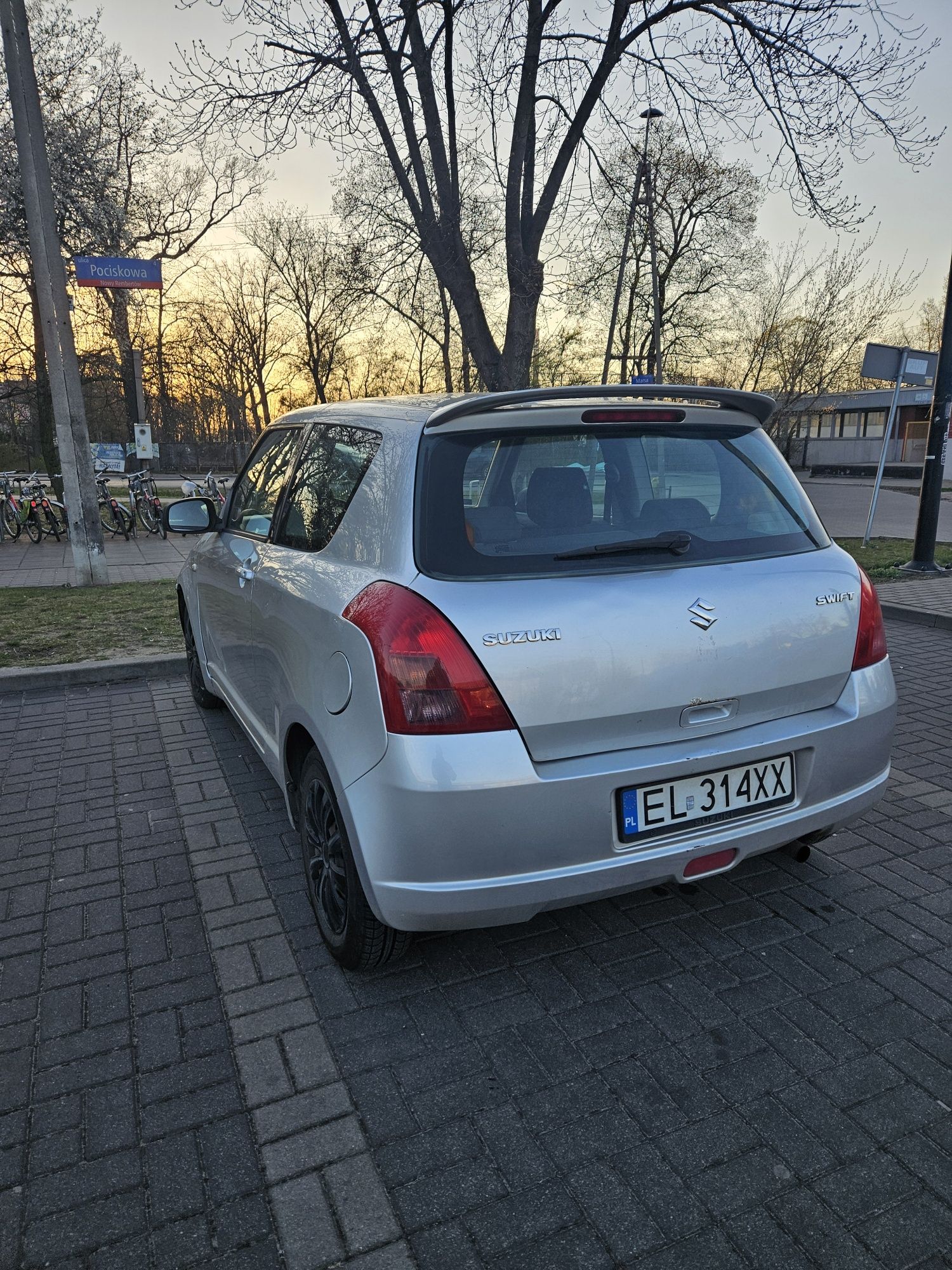 Suzuki swift 1.5 102km 2005 uszkodzony silnik
