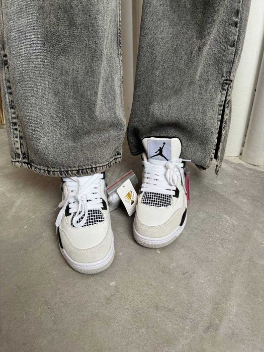 Кроссовки Nike Jordan 4 military / Джордан белые высокие 37 38 39 40