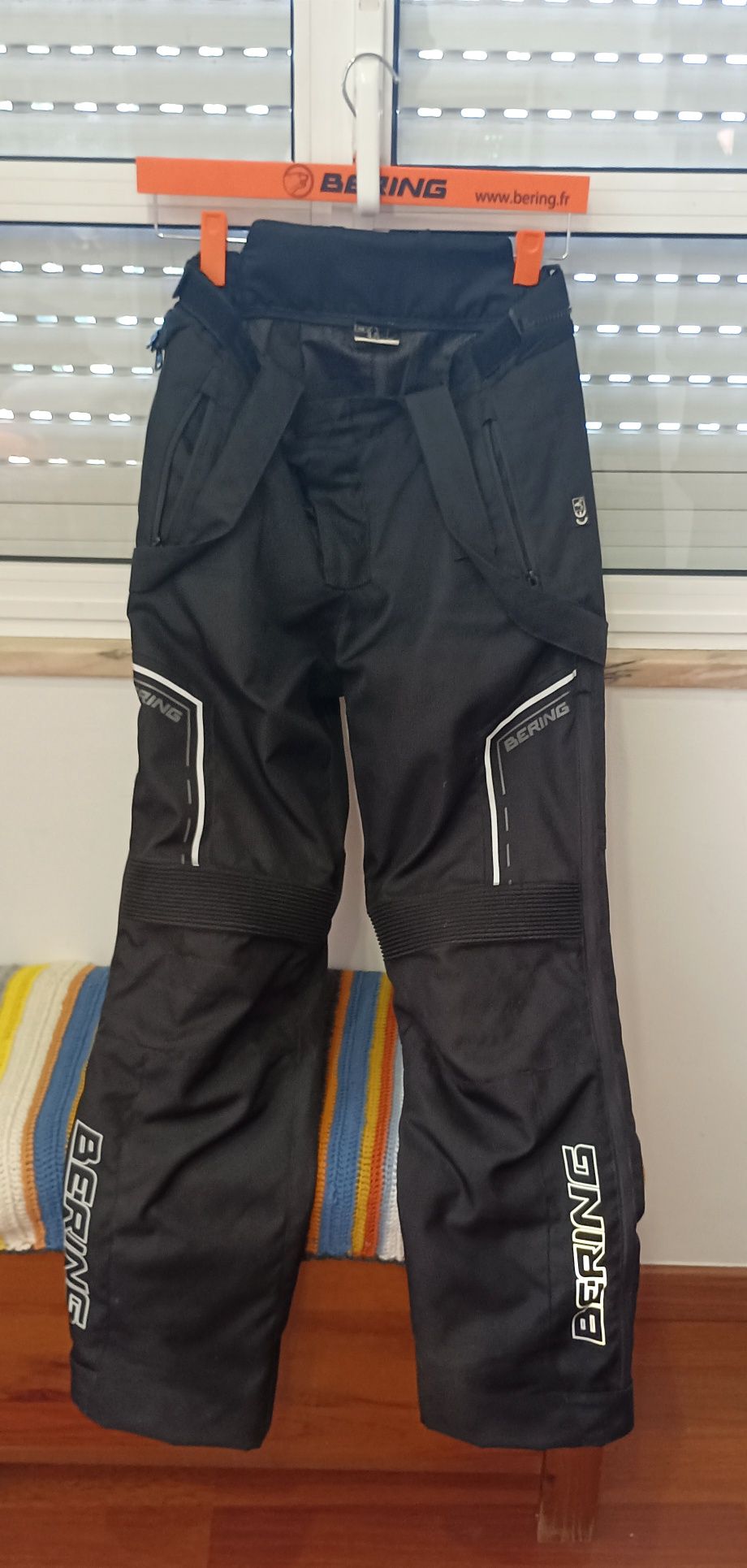 Fato de moto completo para homem, marca BERING usado em bom estado.