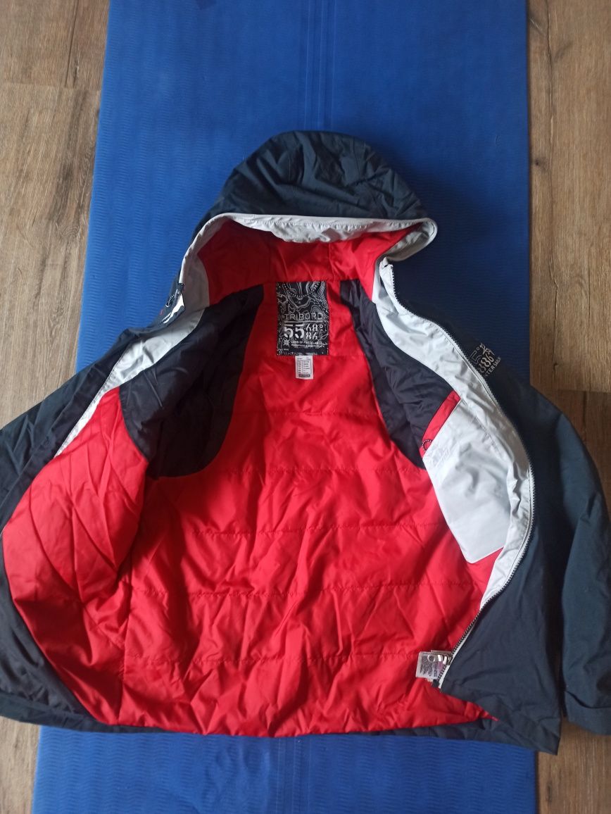 Фирменная утепленная ветровка Decathlon