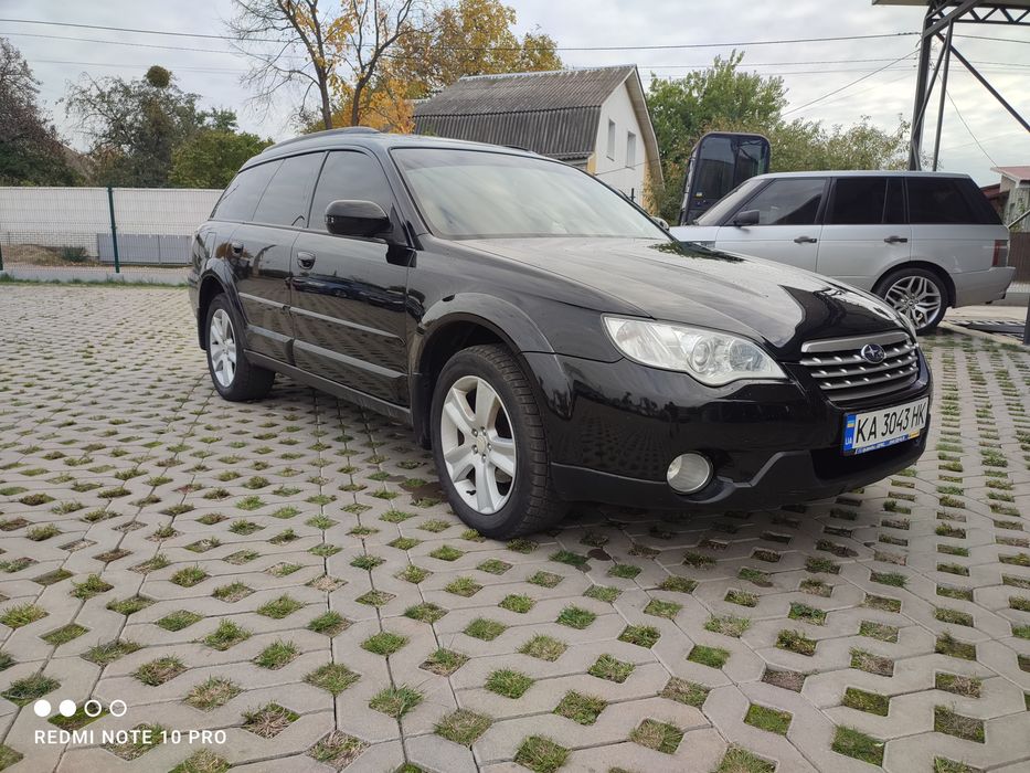 Продам Субару Оутбек  2.5л. автомат
