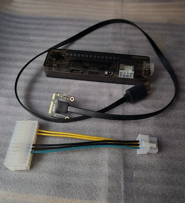 Адаптер для підключення зовнішньої відеокарти