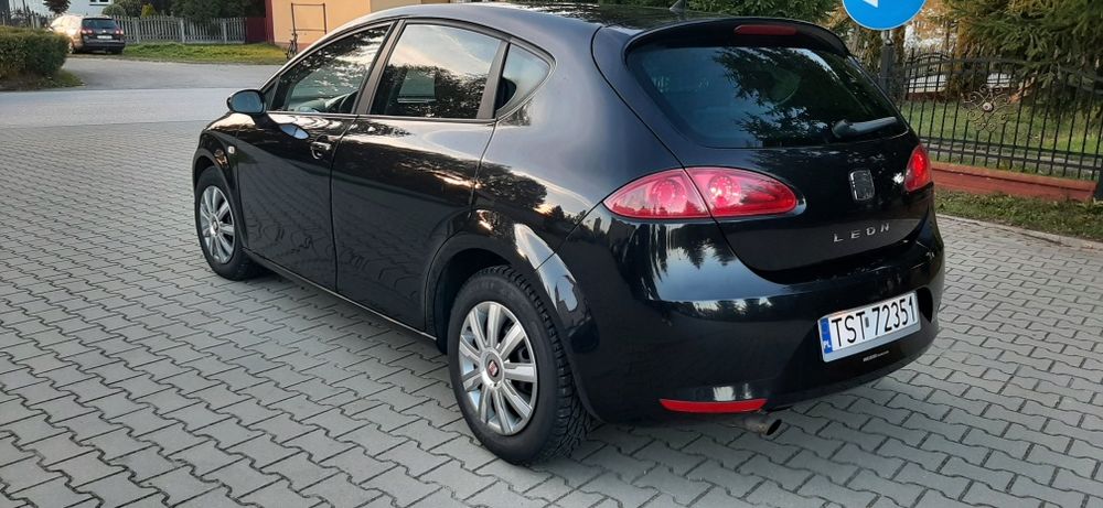 Sprzedam Ślicznego Leona II 1.6Mpi 102km! Benzyna! 180tys! Climatronik