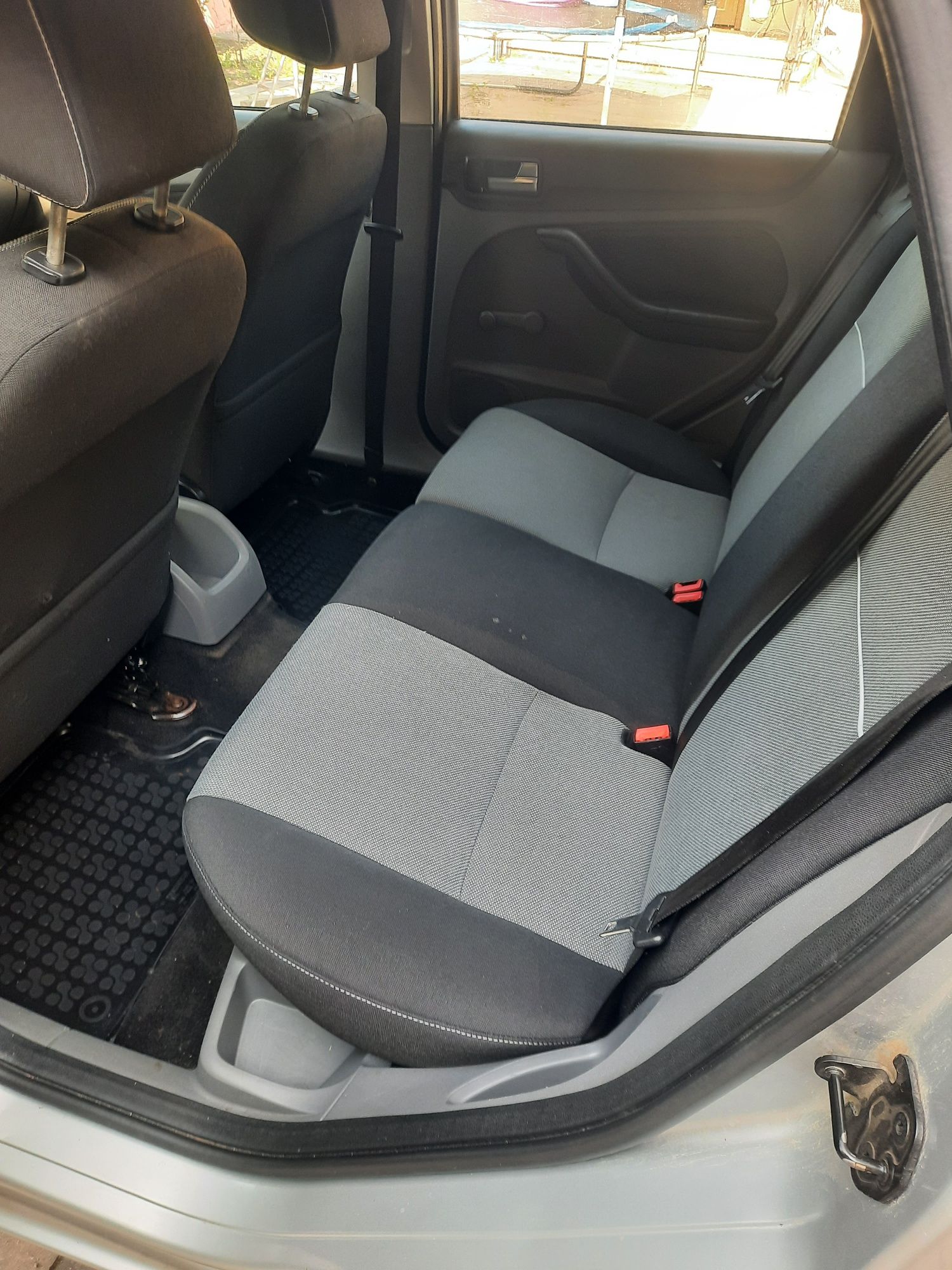 Продам власний автомобіль Ford focus 2010