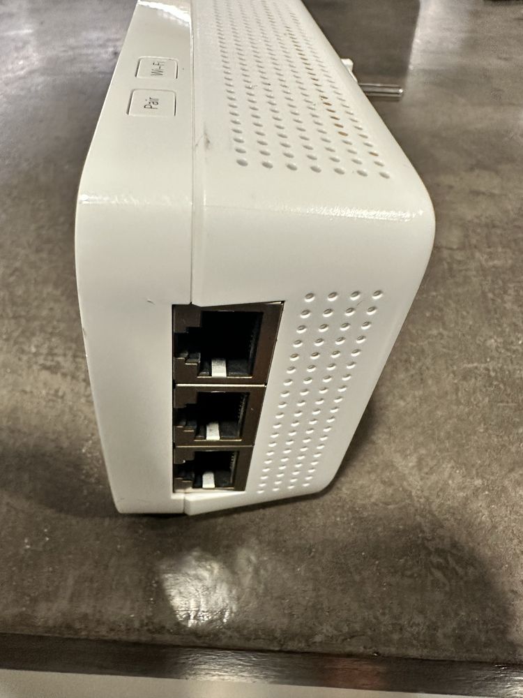 Kit AV1300 Tp-Link Wi-Fi Powerline TL-WPA8630P + TL-PA8010P
