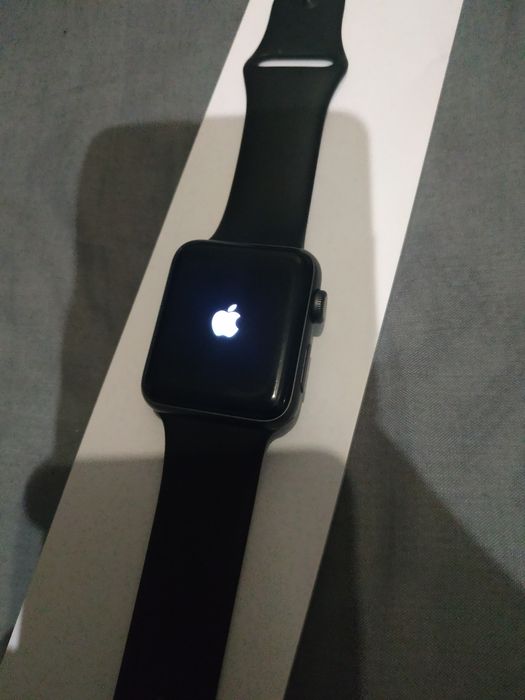 Смарт годинник Apple watch series 3