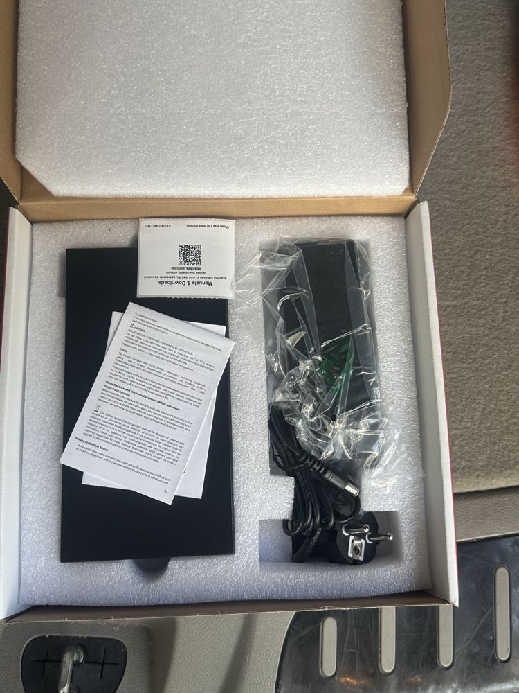 Комутатор Dahua DH-CS4010-8ET-110 8-портовий керований з PoE