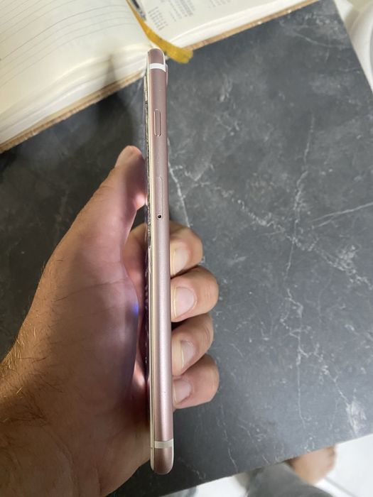 Продам iphone 7 plus 128