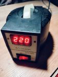 Стабилизатор напряжения Luxeon AVR-500D
