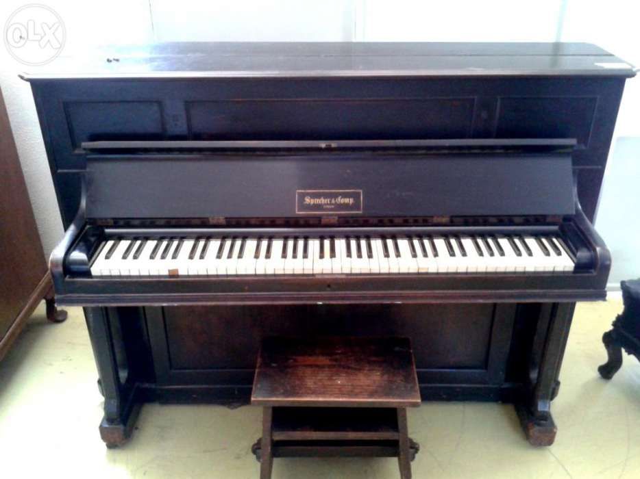 Piano Sprecher & Comp