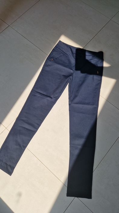 Nowe eleganckie granatowe spodnie rozm. M