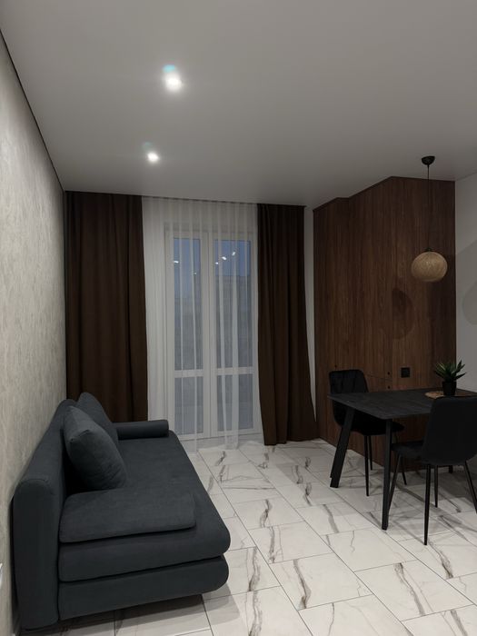 Затишна стильна квартира подобово у с. Петропавлівська Борщагівка