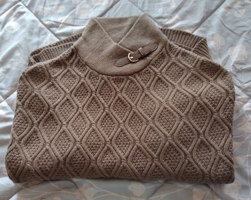 Camisola/poncho novo