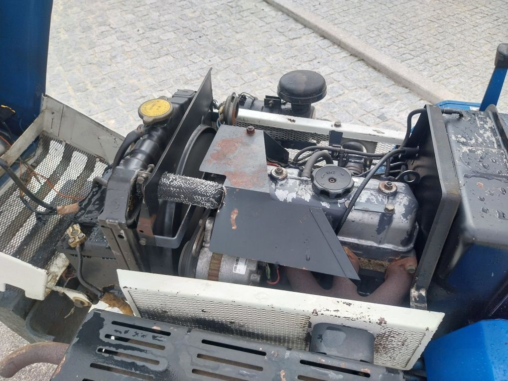 Trator suzue/iseki 4x4 com documentos