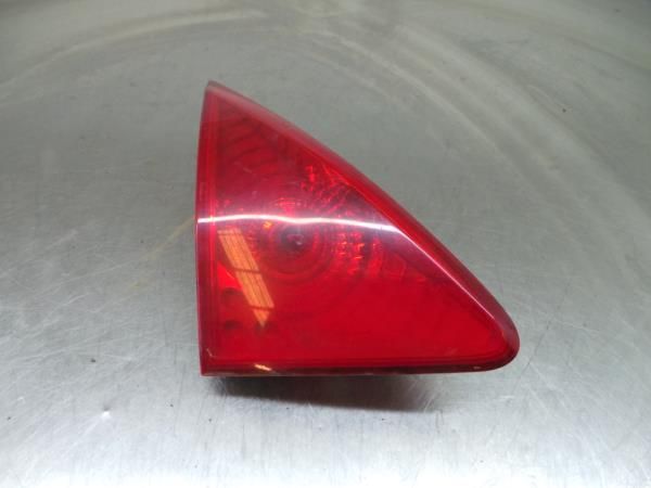 Farolim da mala esquerdo PEUGEOT 3008 I (0U_)