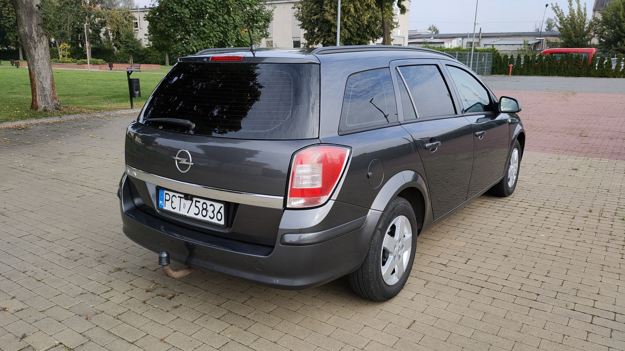 Opel Astra H 1,6 2012