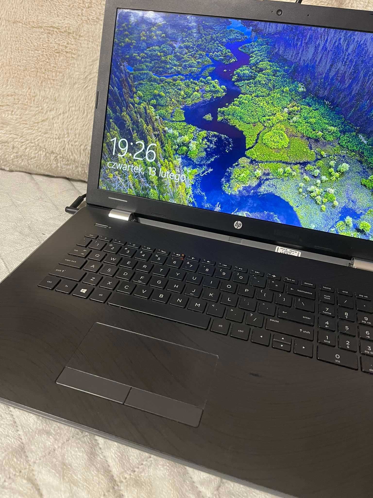 Laptop HP Pavilion 17 i5-7200U 16GB