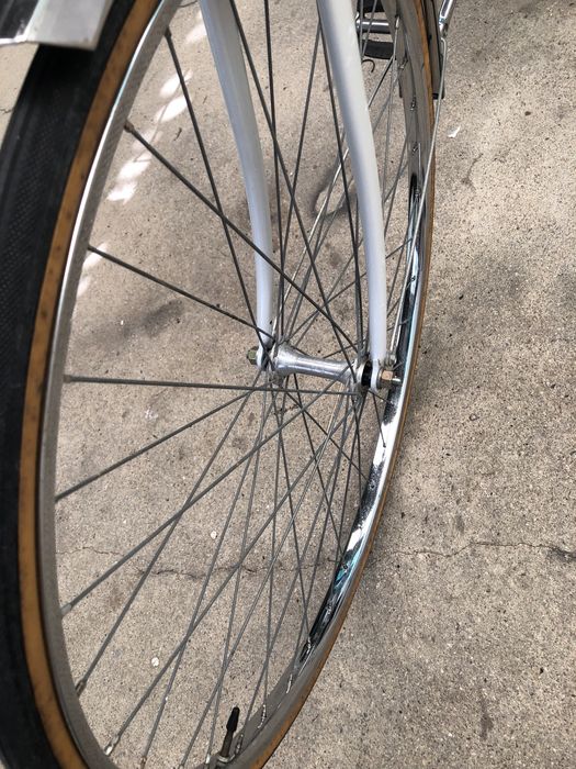 Bicicleta francesa roda 28 como nova