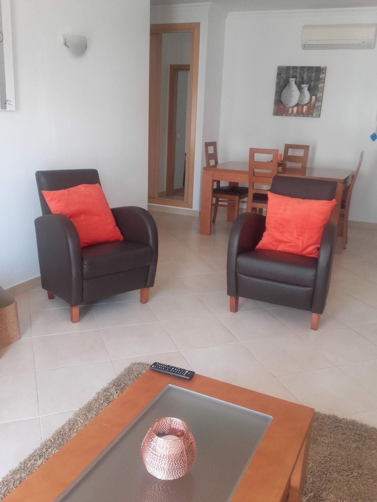 Apartamento T1 com piscina para férias em Ferragudo