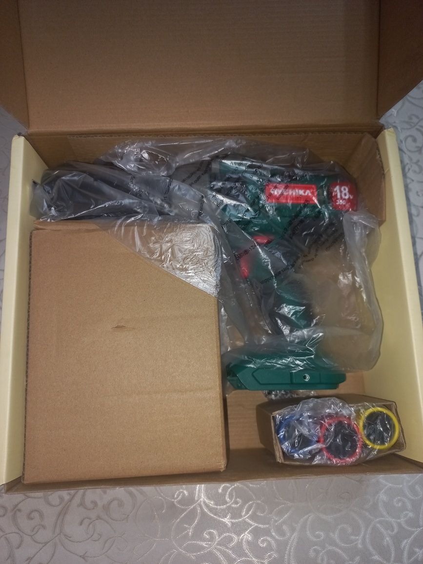 Гайковерт HYCHIKA  ml-iw46-180k