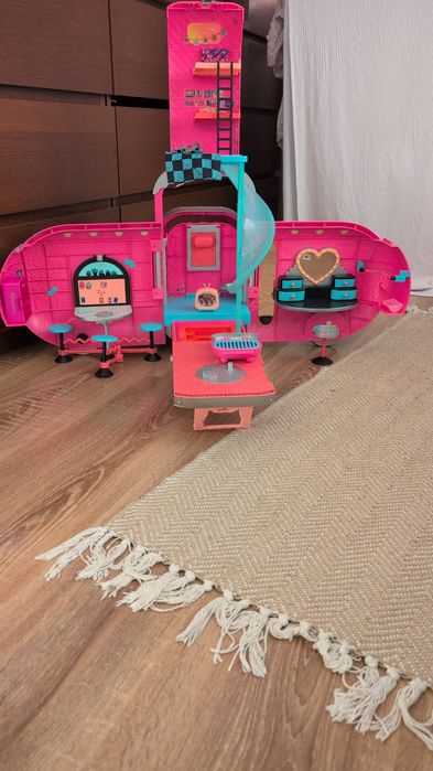 Camper LOL świeci trabi