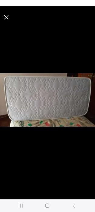 Colchão para cama de bebé