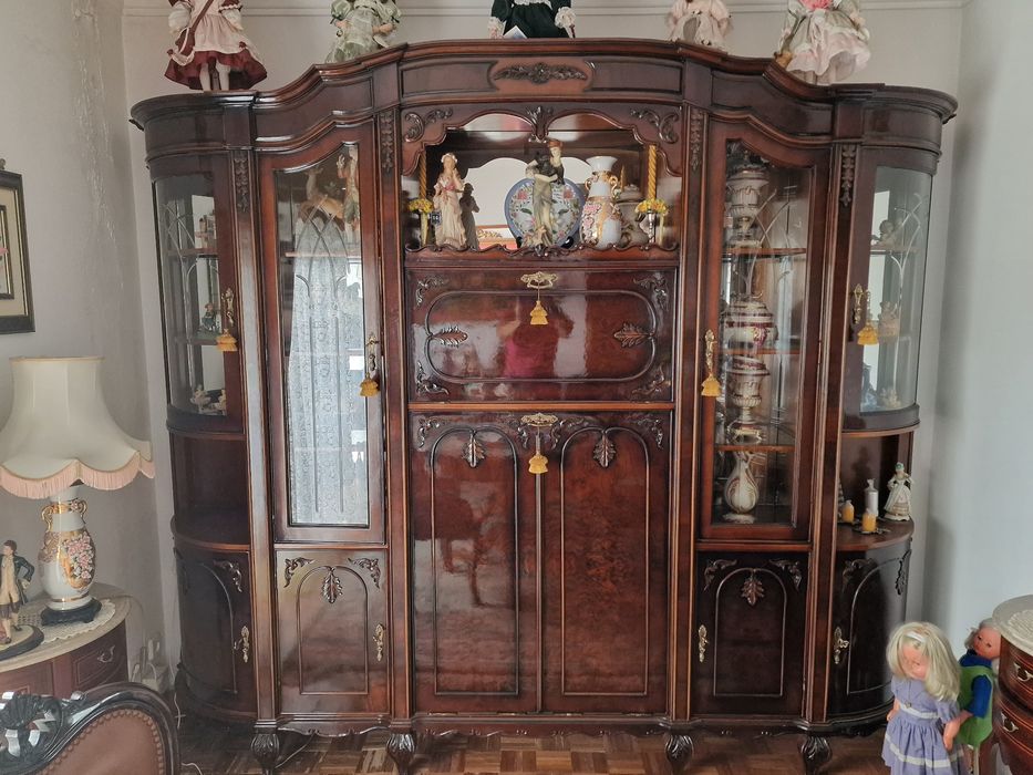 Cristaleira como nova