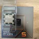 Ryzen 5 7600 wersja Box.