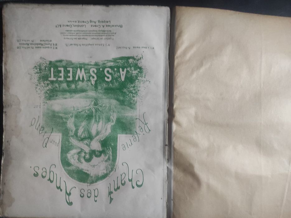 Livro francês c' sinais de uso