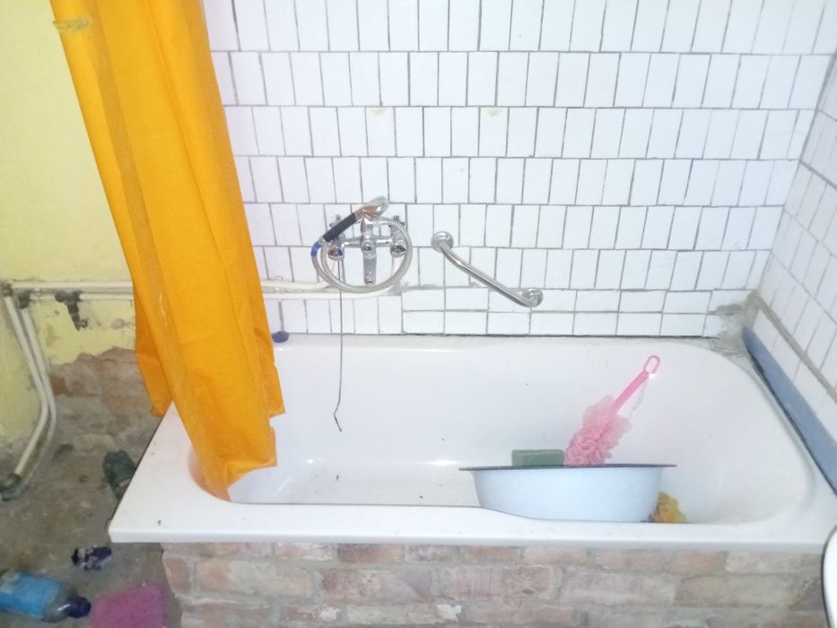 Дешевий будинок в с. Геча з великою ділянкою та садом